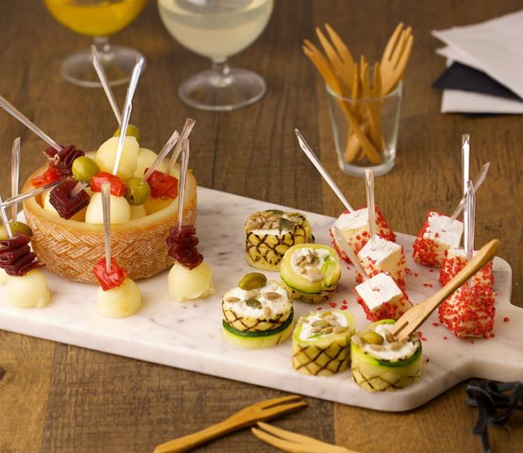 a8feda5d2dc03c515de37a448a9cf34301de635a-emilien-fromages-planches-aperitives-printaniere
