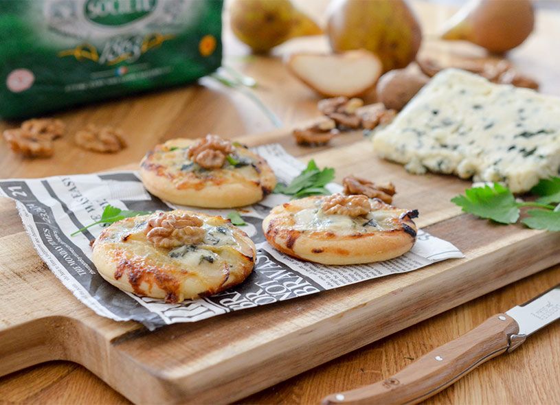 recette-mini-pizza-roquefort-noix-emilien-fromages